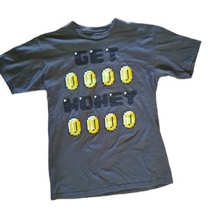 Walnut & 39th T-shirt. M